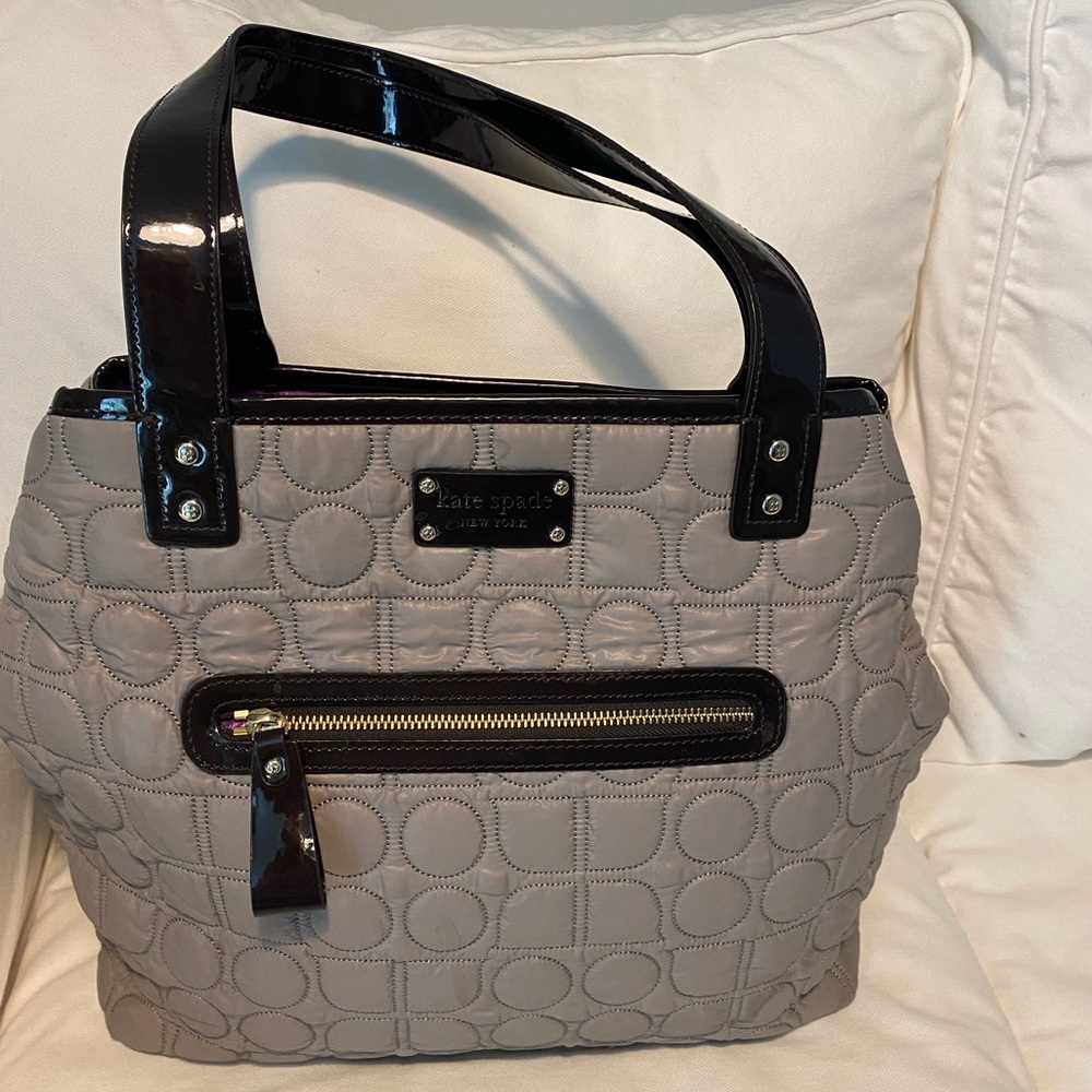 Kate Spade gray quilted bag with patent handles - like new